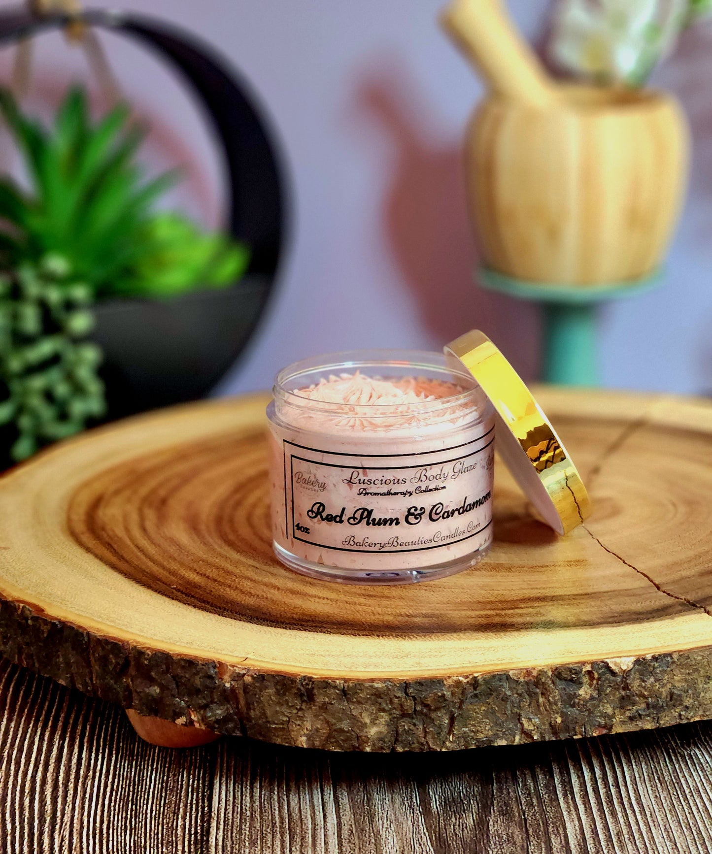 Red Plum & Cardamom Body Glaze